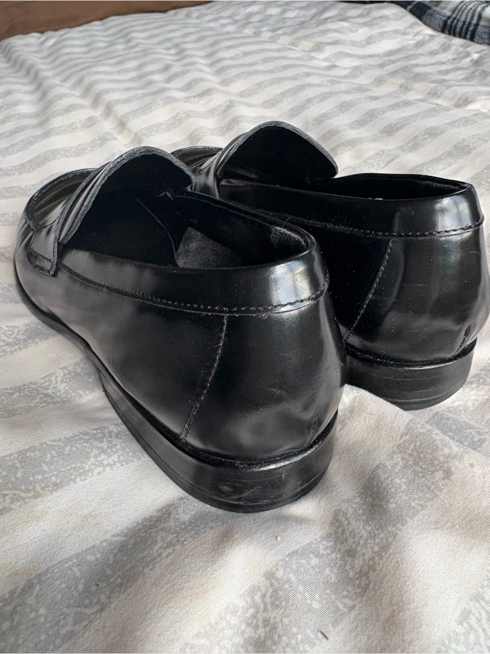 Donald J. Pliner Women’s Size 7M Black Leather Penny Loafers Made in Italy - Picture 7 of 7